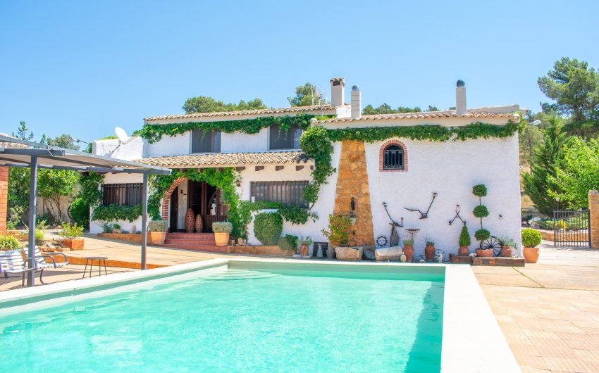 Reventa - Villa -
Onil