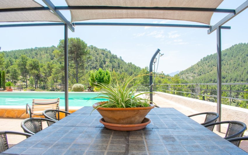 Reventa - Villa -
Onil