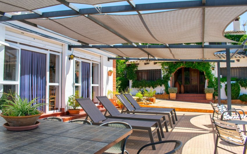 Reventa - Villa -
Onil