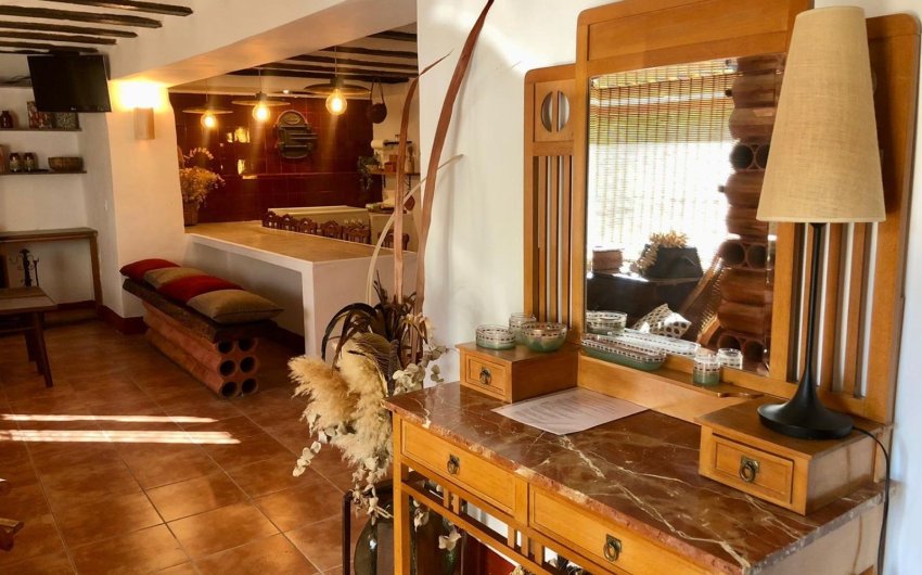 Reventa - Villa -
Onil