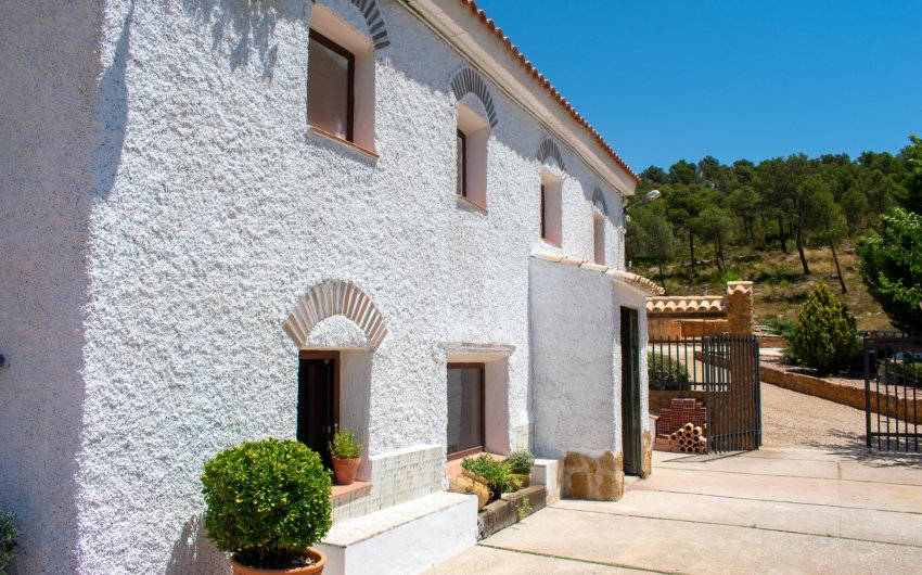 Reventa - Villa -
Onil