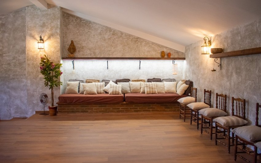 Reventa - Villa -
Onil