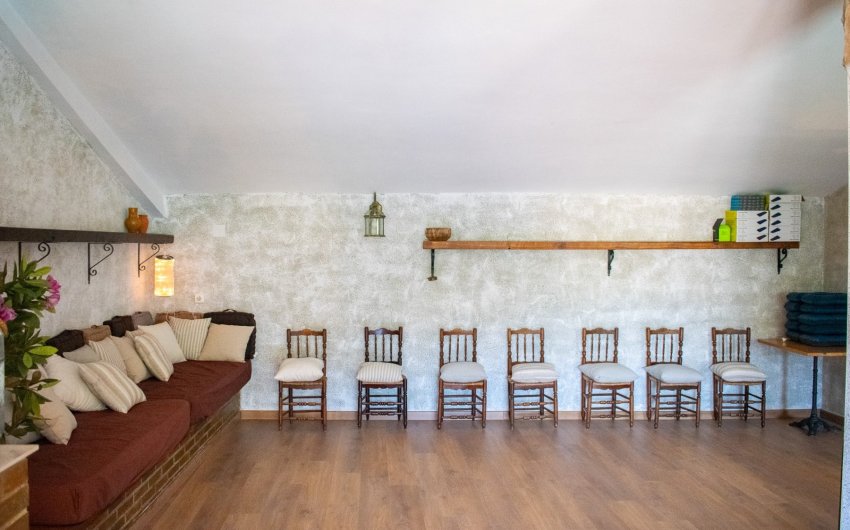 Reventa - Villa -
Onil