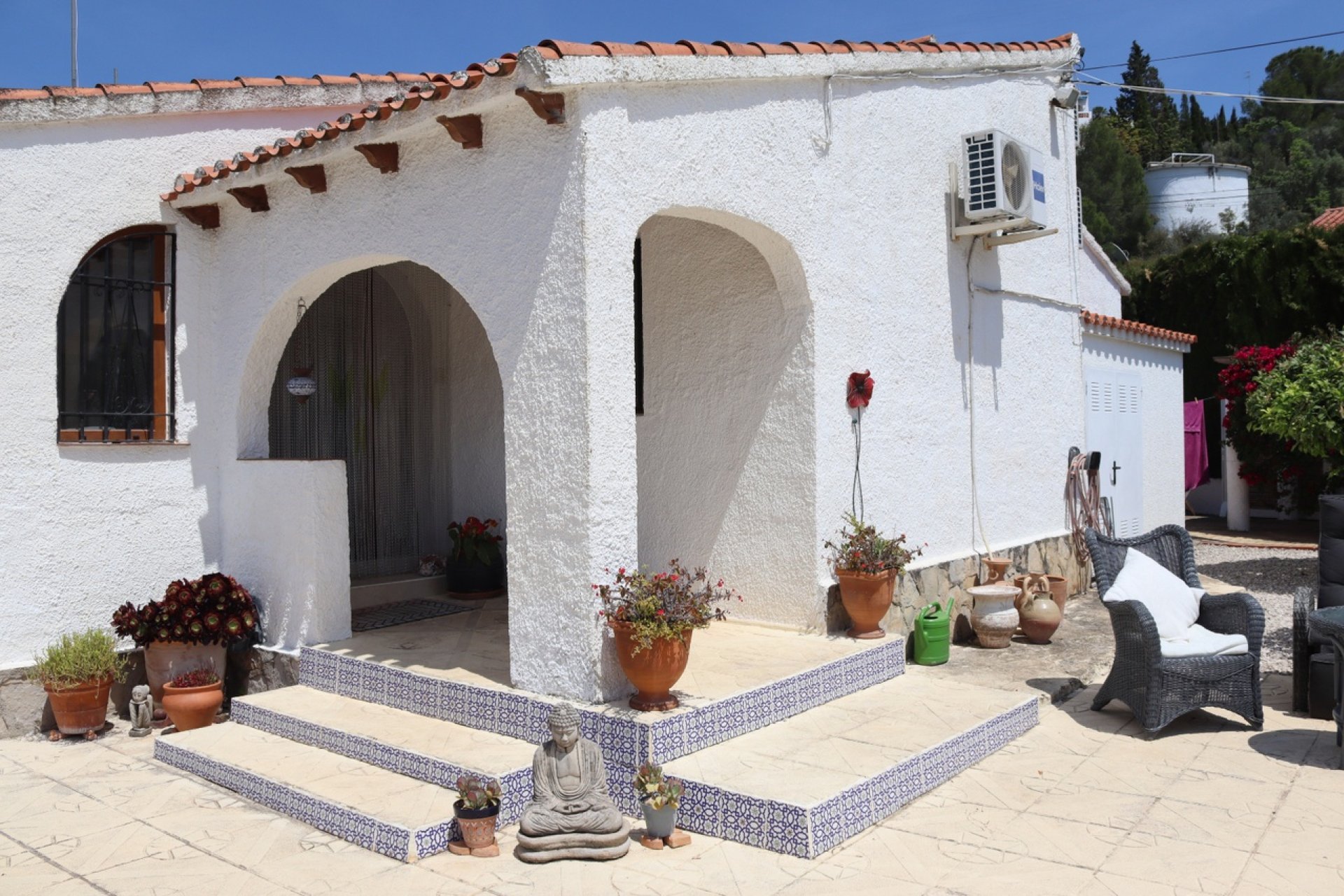 Reventa - Villa -
Orba - Inland