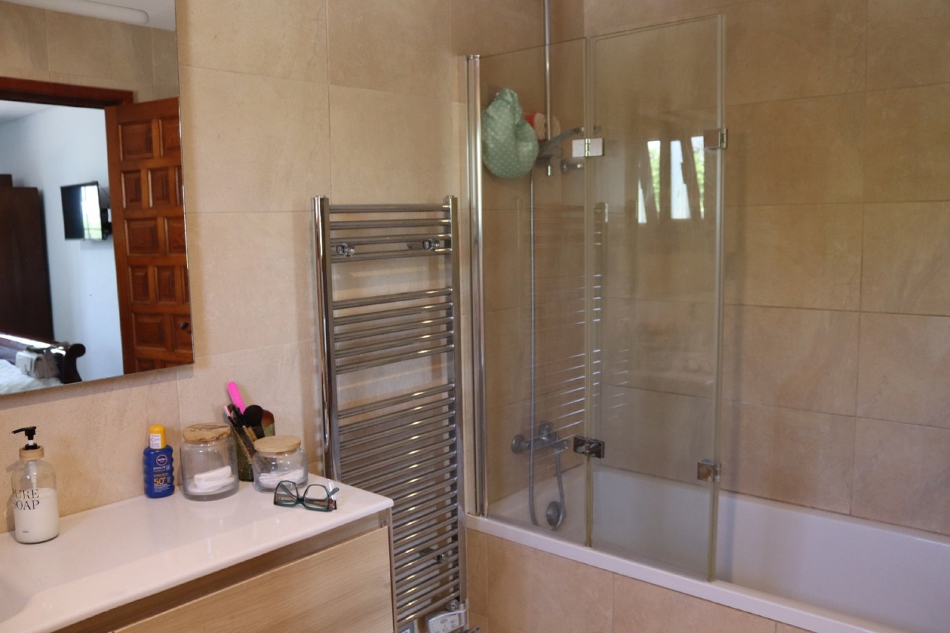 Reventa - Villa -
Orba - Inland