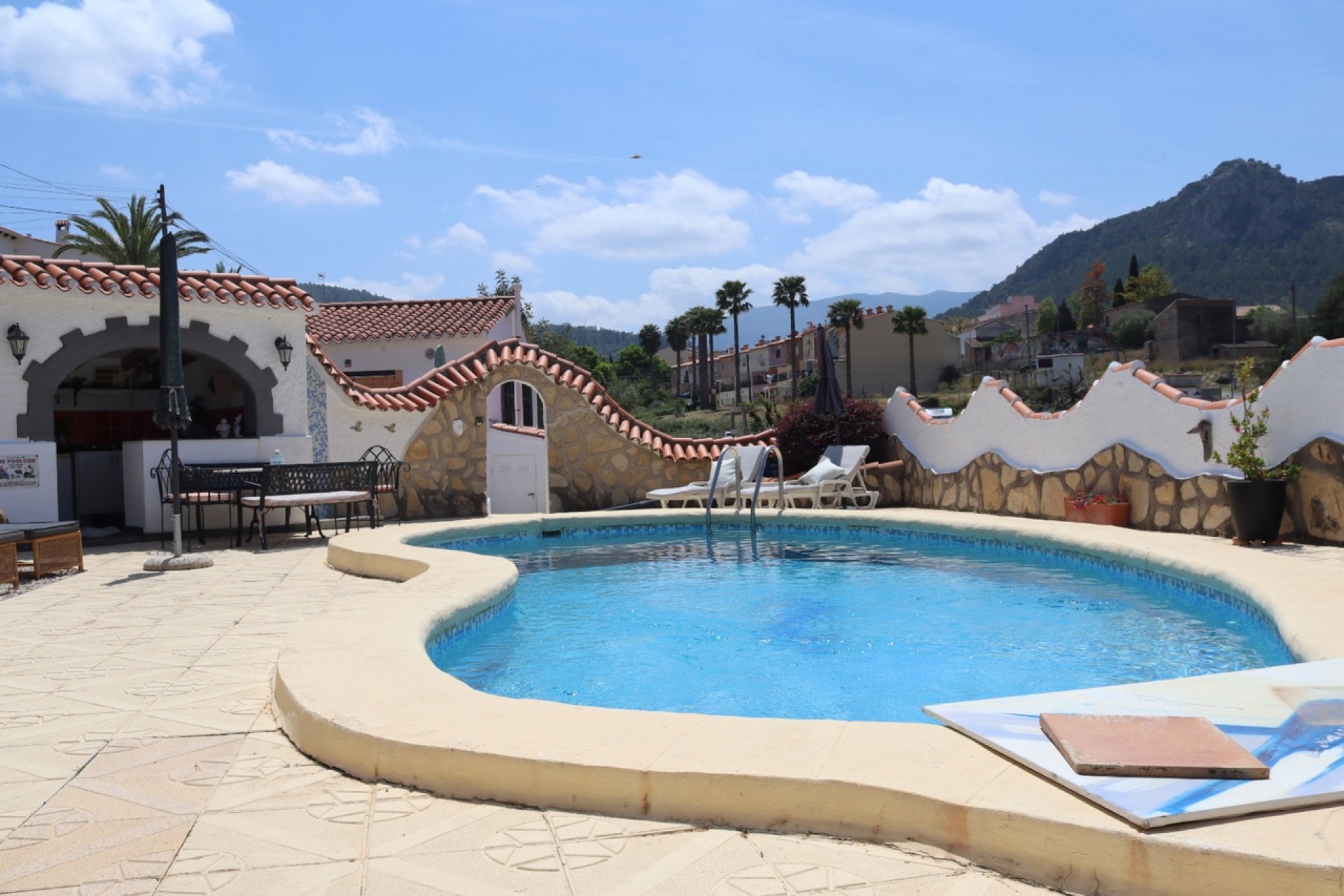 Reventa - Villa -
Orba - Inland