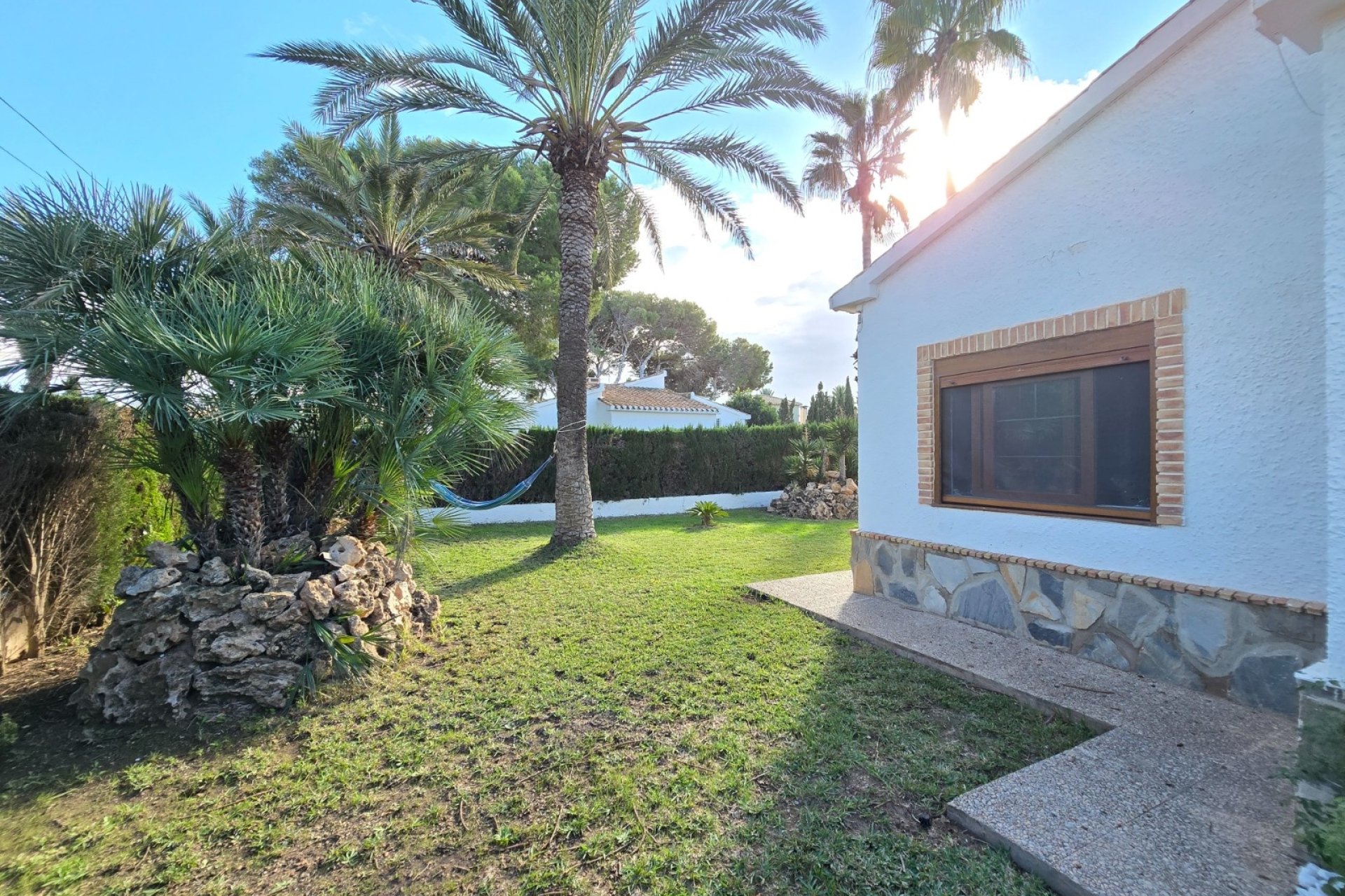 Reventa - Villa * -
Orihuela Costa * - Cabo Roig *