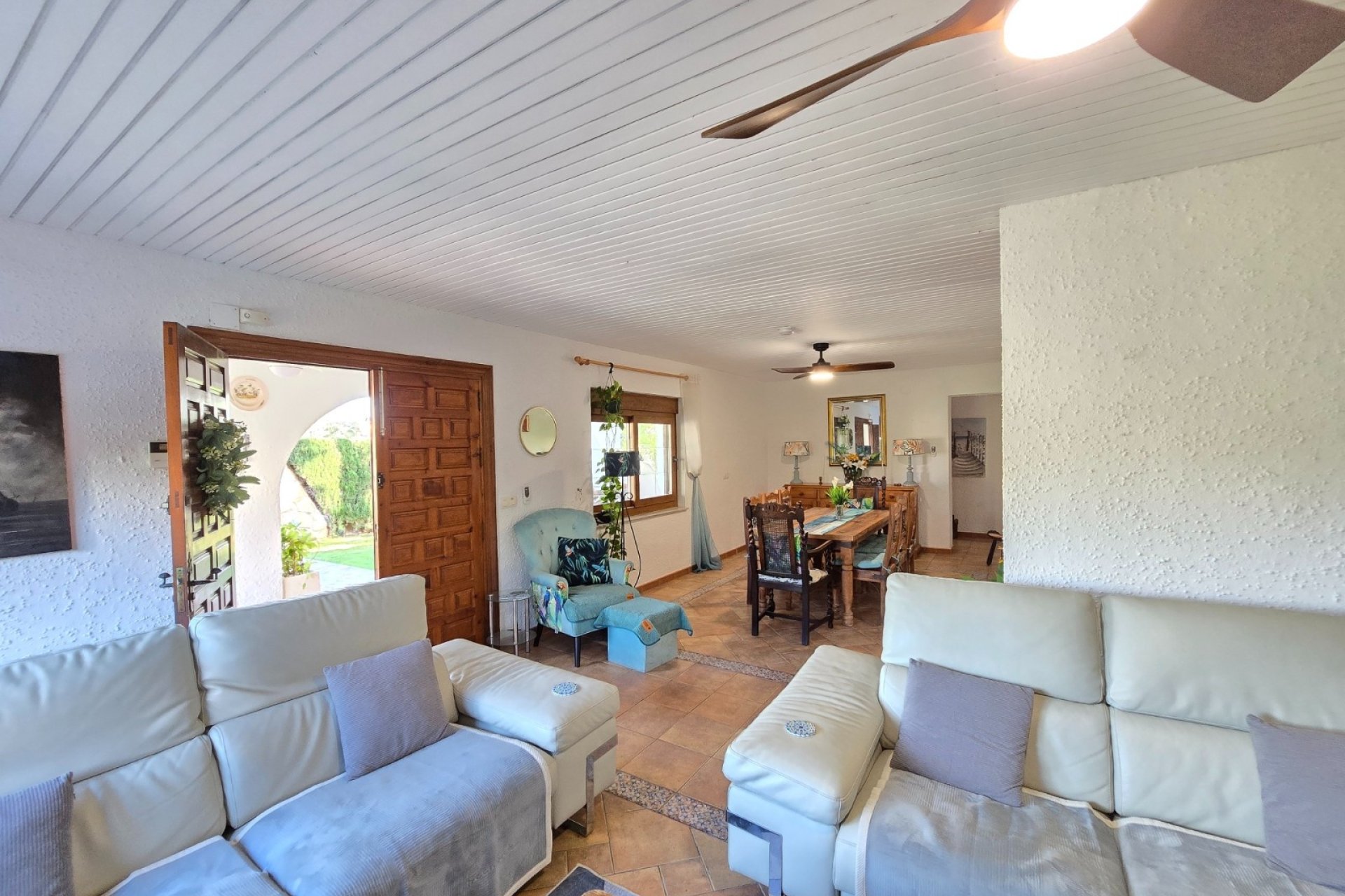 Reventa - Villa * -
Orihuela Costa * - Cabo Roig *