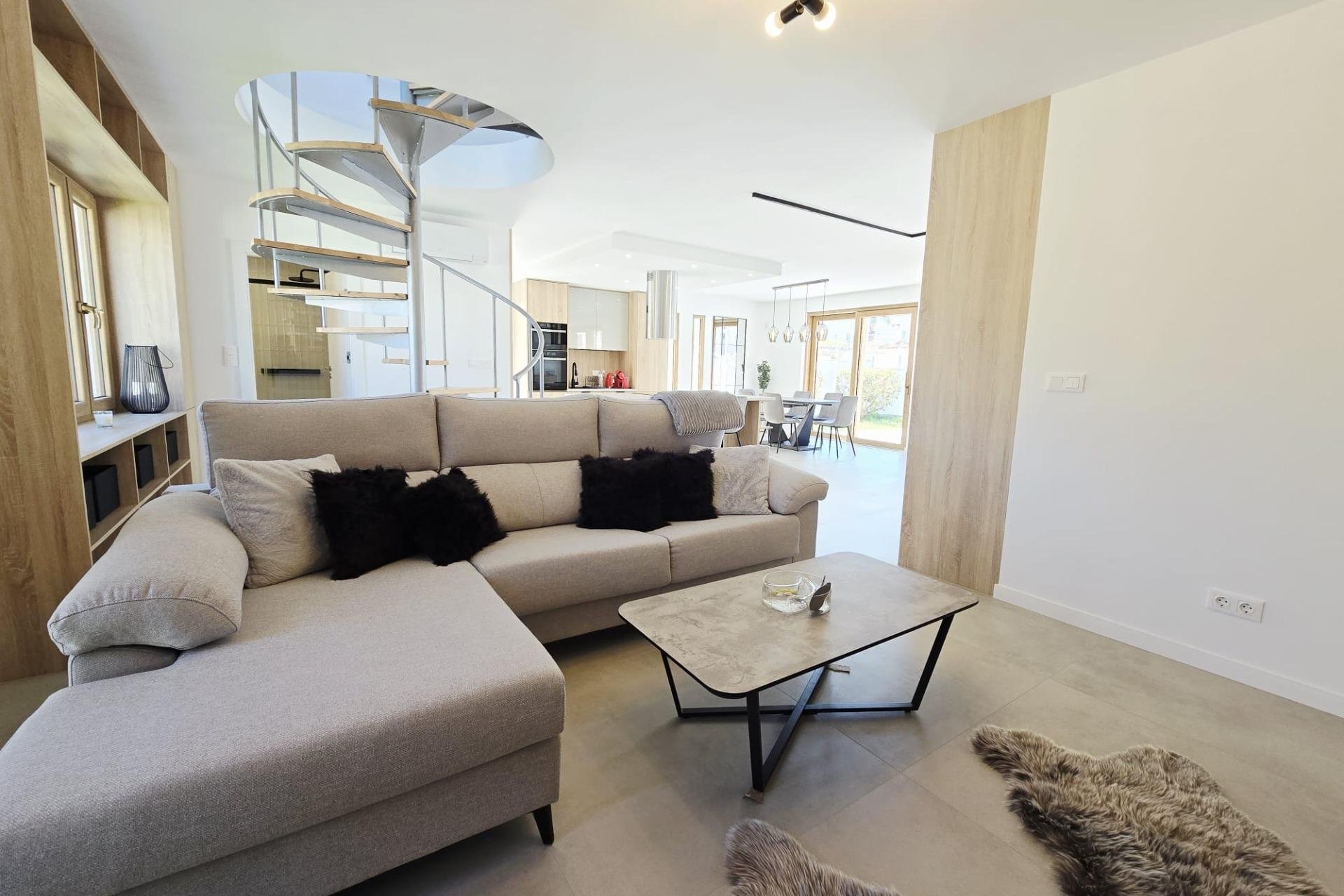 Reventa - Villa -
Orihuela Costa - Cabo Roig