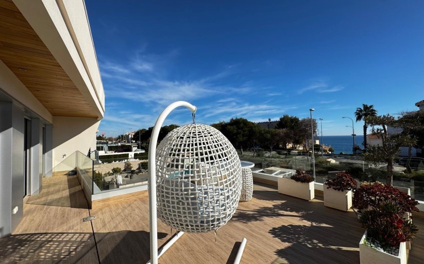 Reventa - Villa -
Orihuela Costa - Campoamor