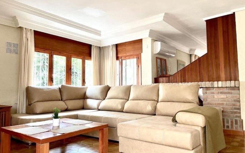 Reventa - Villa -
Orihuela Costa - Campoamor