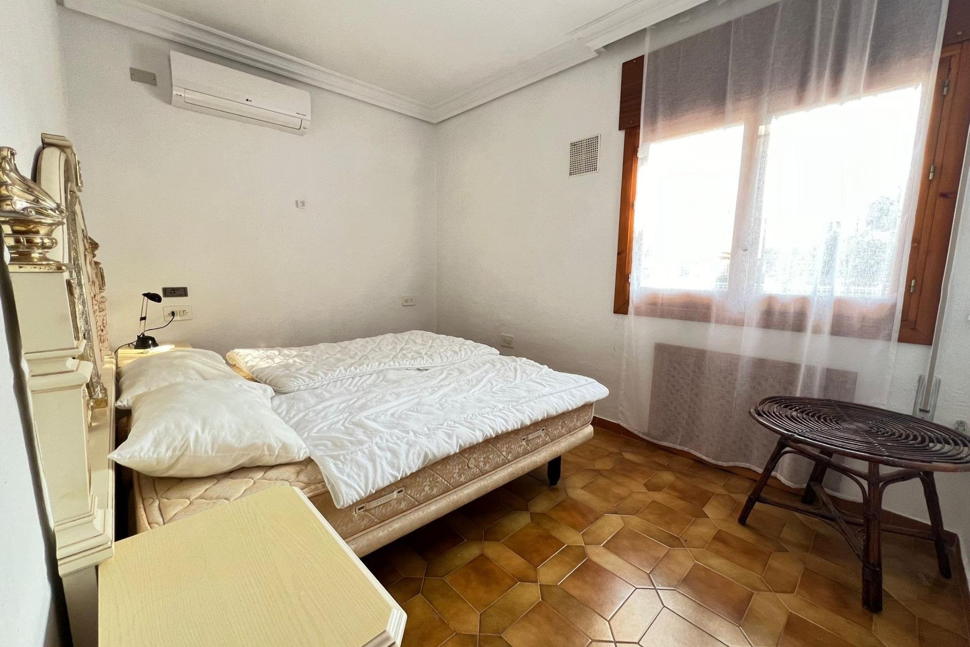 Reventa - Villa -
Orihuela Costa - Campoamor