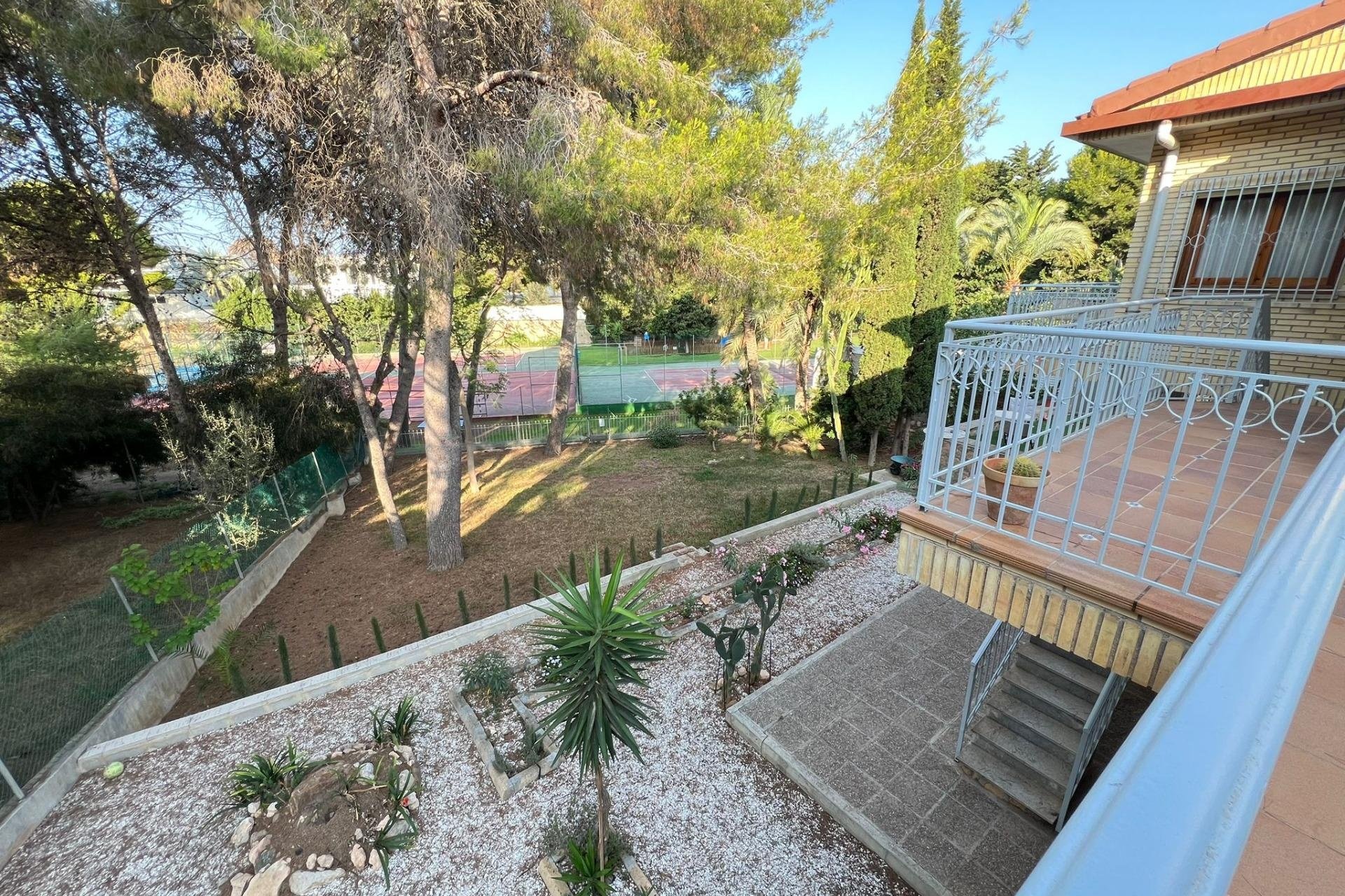 Reventa - Villa -
Orihuela Costa - Campoamor