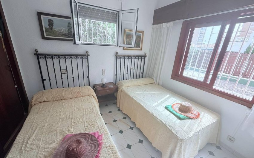 Reventa - Villa -
Orihuela Costa - Campoamor