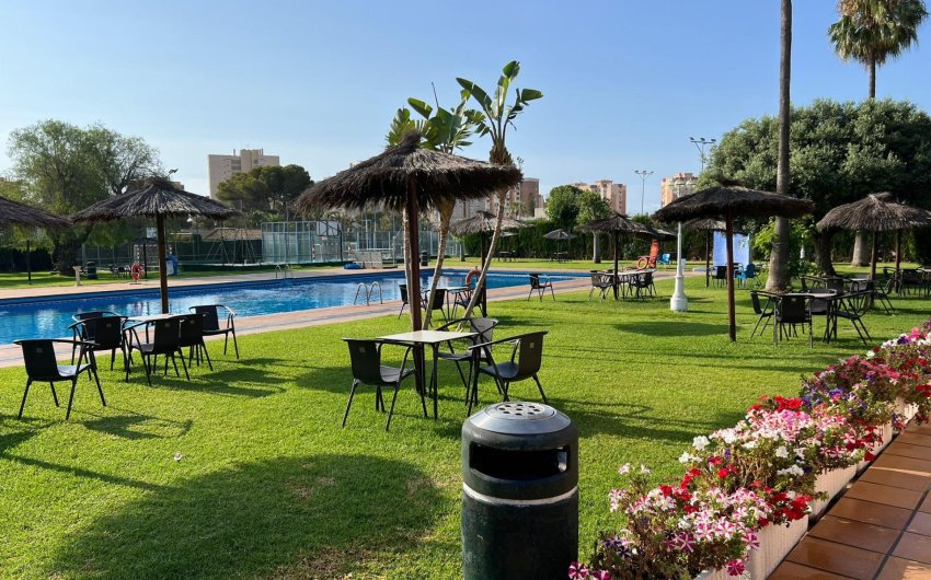 Reventa - Villa -
Orihuela Costa - Campoamor