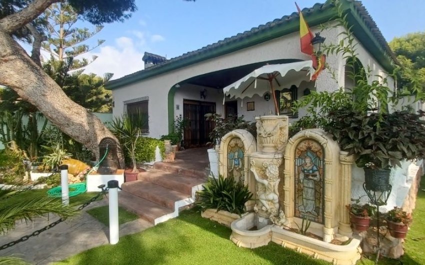 Reventa - Villa -
Orihuela Costa - Costa Blanca