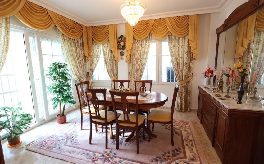 Reventa - Villa -
Orihuela Costa - Costa Blanca