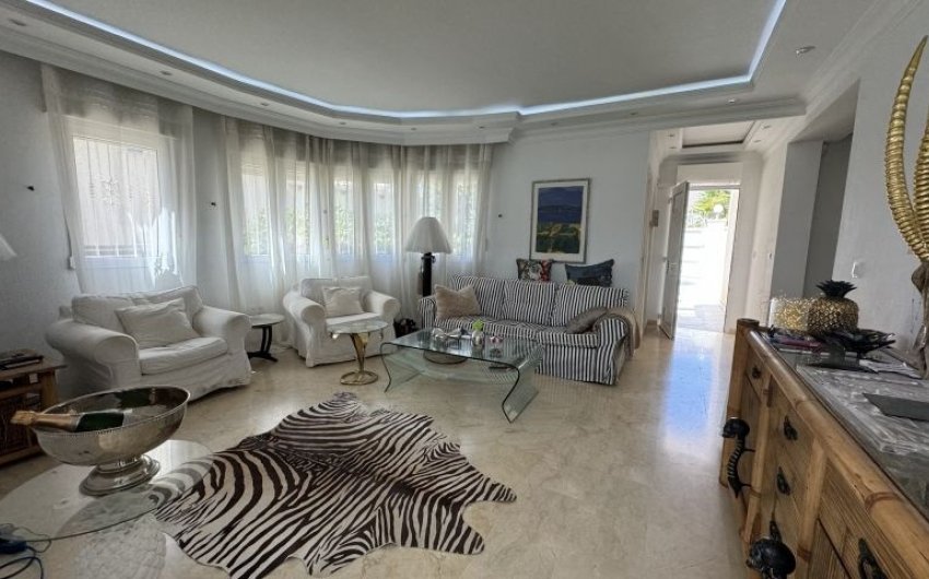 Reventa - Villa -
Orihuela Costa - Costa Blanca