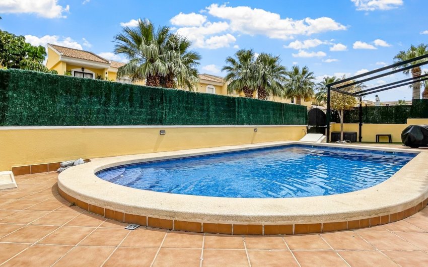 Reventa - Villa -
Orihuela Costa - Costa Blanca
