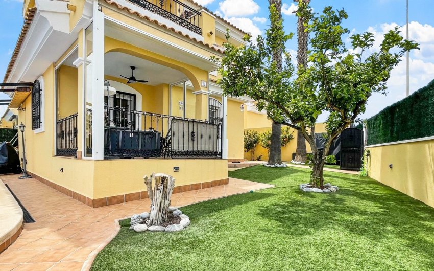 Reventa - Villa -
Orihuela Costa - Costa Blanca