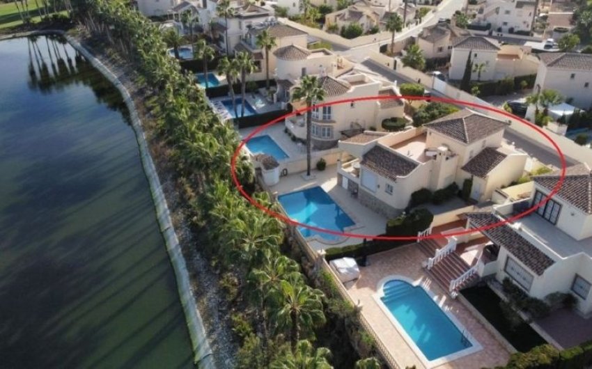 Reventa - Villa -
Orihuela Costa - Costa Blanca