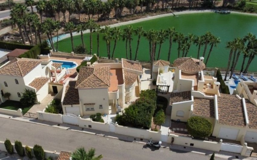 Reventa - Villa -
Orihuela Costa - Costa Blanca