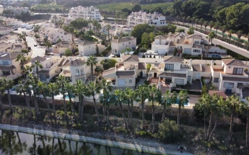 Reventa - Villa -
Orihuela Costa - Costa Blanca