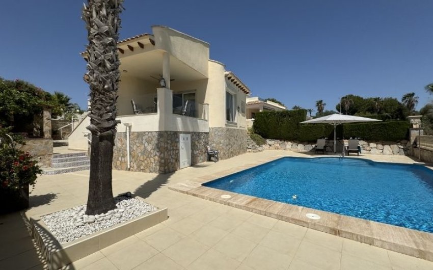 Reventa - Villa -
Orihuela Costa - Costa Blanca