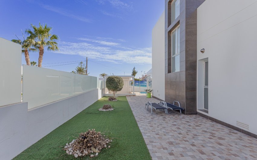Reventa - Villa -
Orihuela Costa - Costa Blanca