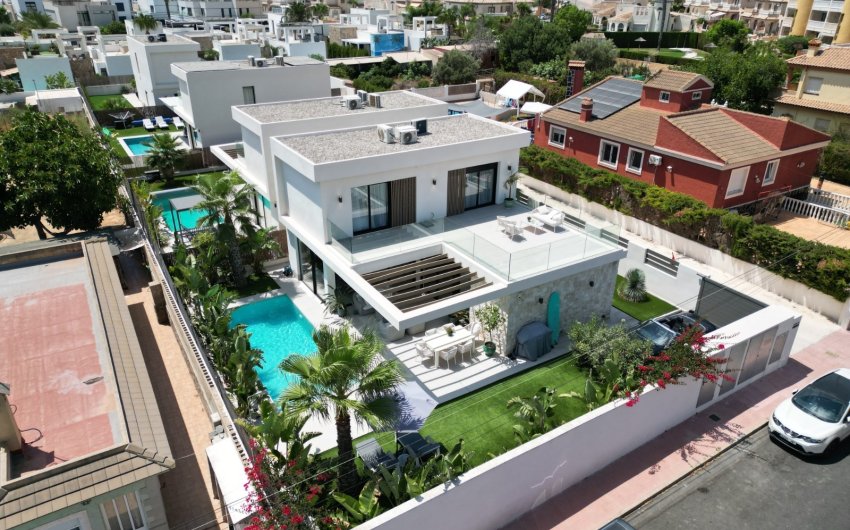 Reventa - Villa -
Orihuela Costa - Costa Blanca