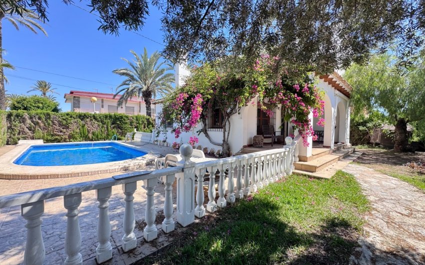 Reventa - Villa -
Orihuela Costa - Costa Blanca