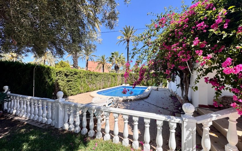 Reventa - Villa -
Orihuela Costa - Costa Blanca