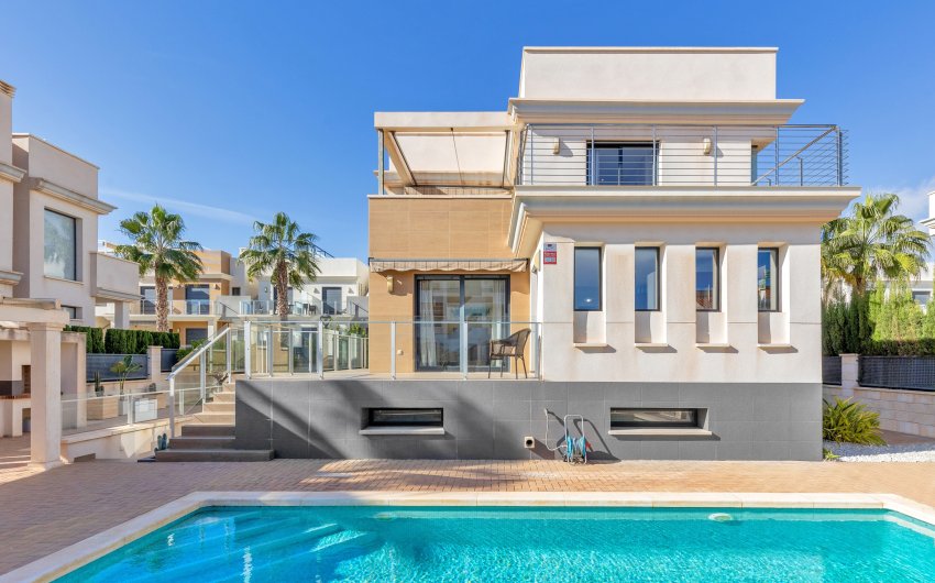 Reventa - Villa -
Orihuela Costa - Costa Blanca