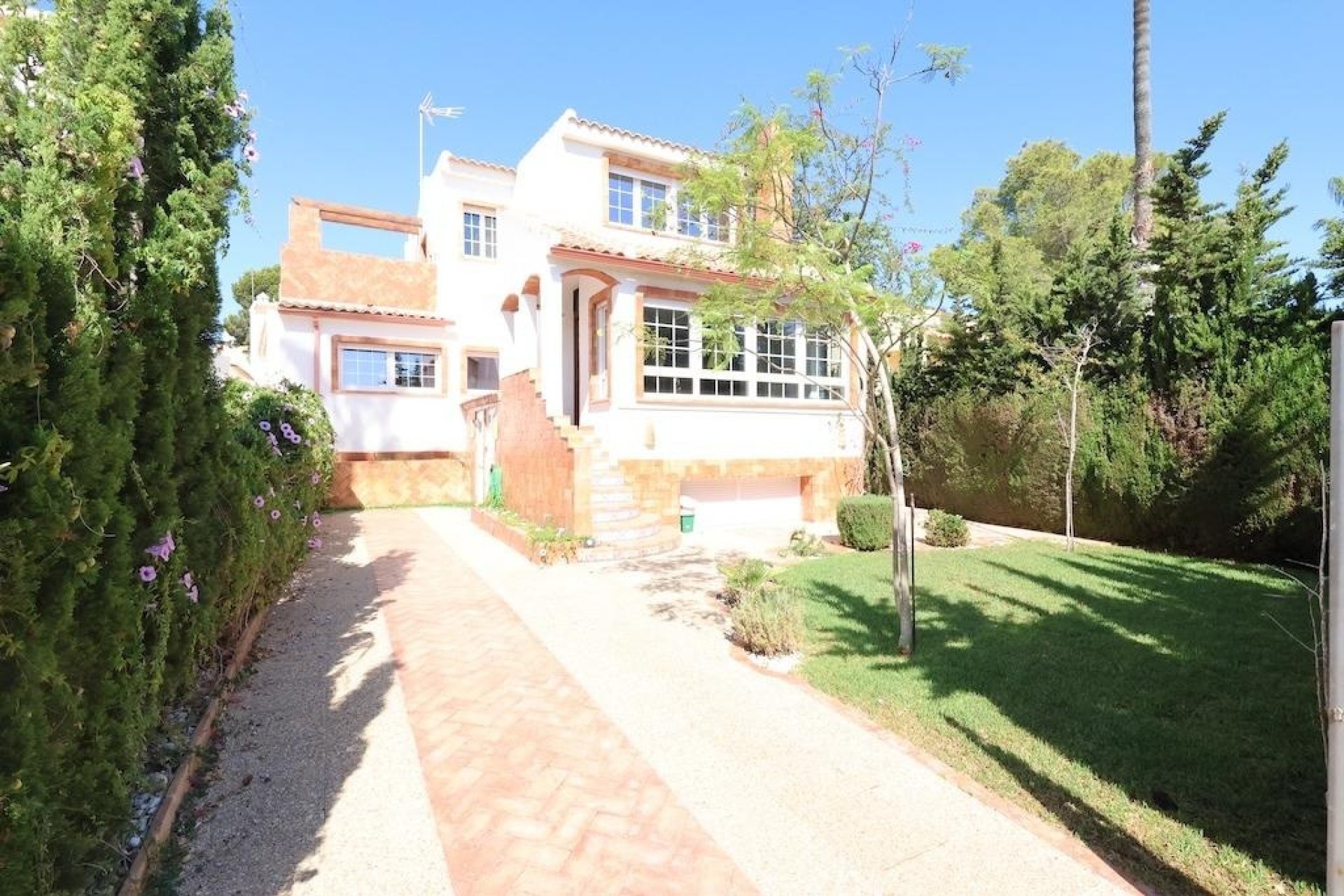 Reventa - Villa -
Orihuela Costa - Costa Blanca