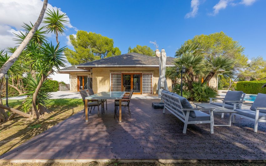 Reventa - Villa -
Orihuela Costa - Costa Blanca