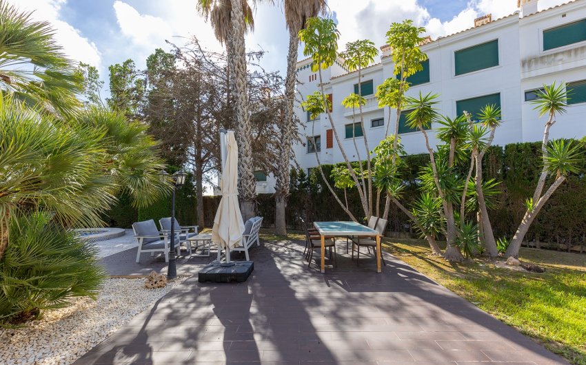 Reventa - Villa -
Orihuela Costa - Costa Blanca
