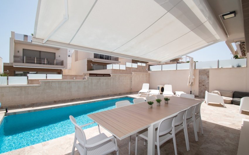 Reventa - Villa -
Orihuela Costa - Costa Blanca