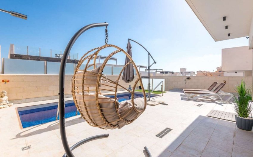 Reventa - Villa -
Orihuela Costa - Costa Blanca