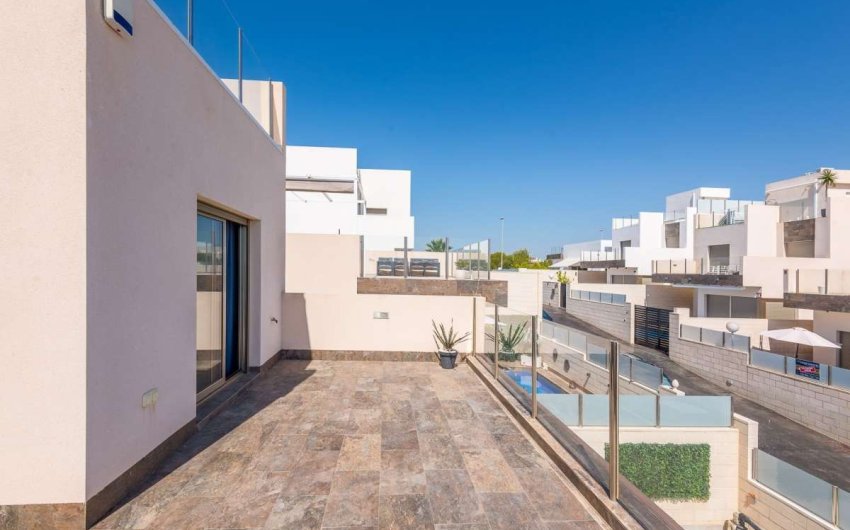 Reventa - Villa -
Orihuela Costa - Costa Blanca