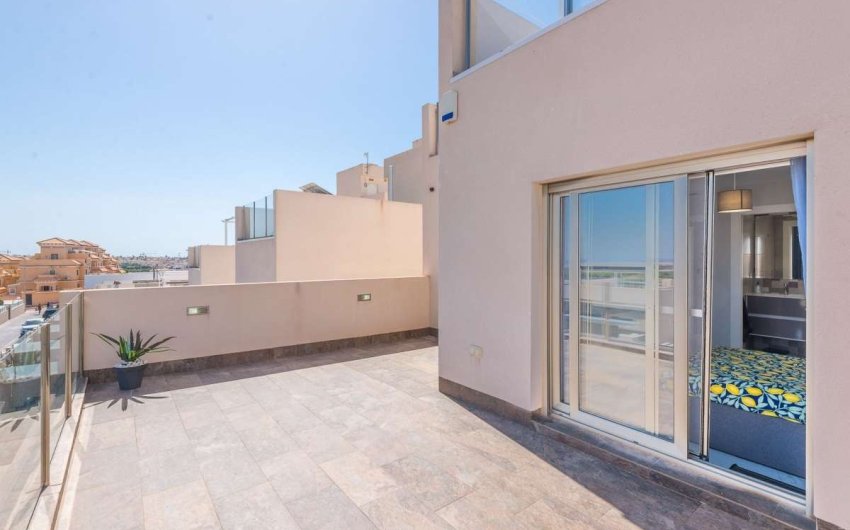 Reventa - Villa -
Orihuela Costa - Costa Blanca