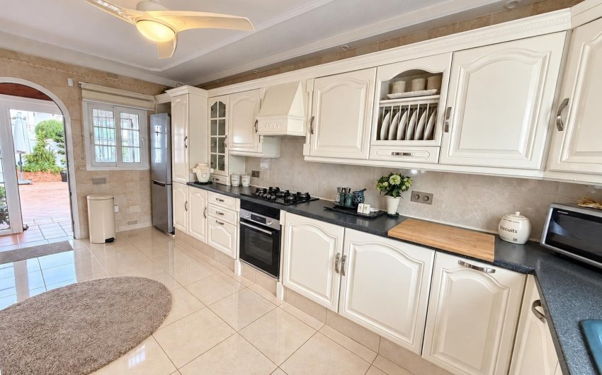 Reventa - Villa -
Orihuela Costa - Costa Blanca