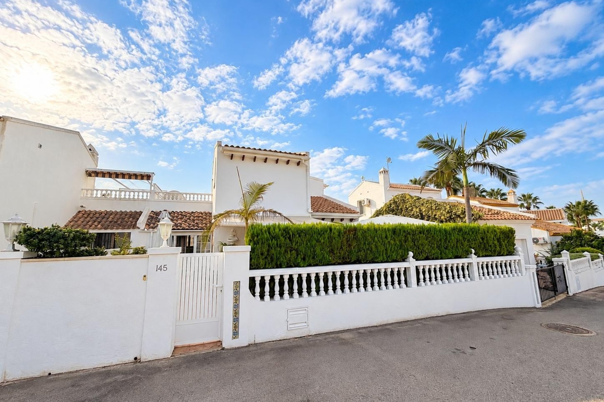 Reventa - Villa -
Orihuela Costa - Costa Blanca