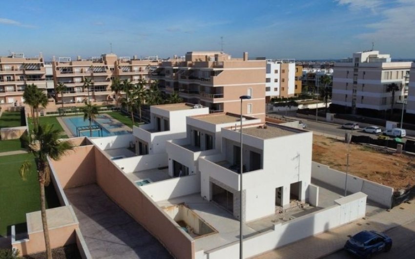 Reventa - Villa -
Orihuela Costa - Costa Blanca
