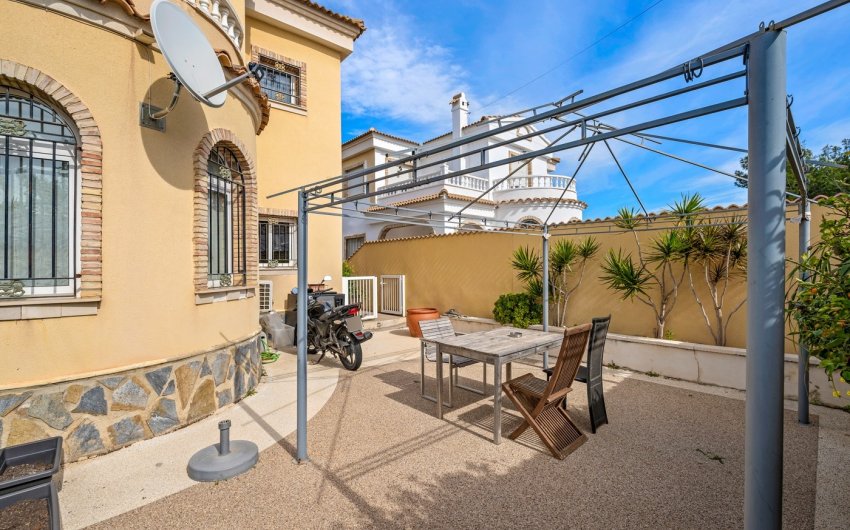 Reventa - Villa -
Orihuela Costa - Costa Blanca