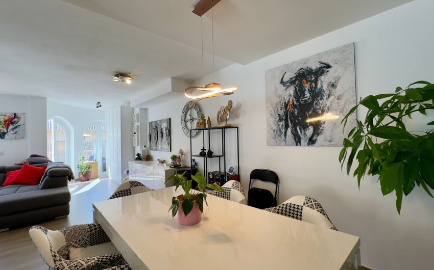 Reventa - Villa -
Orihuela Costa - Costa Blanca