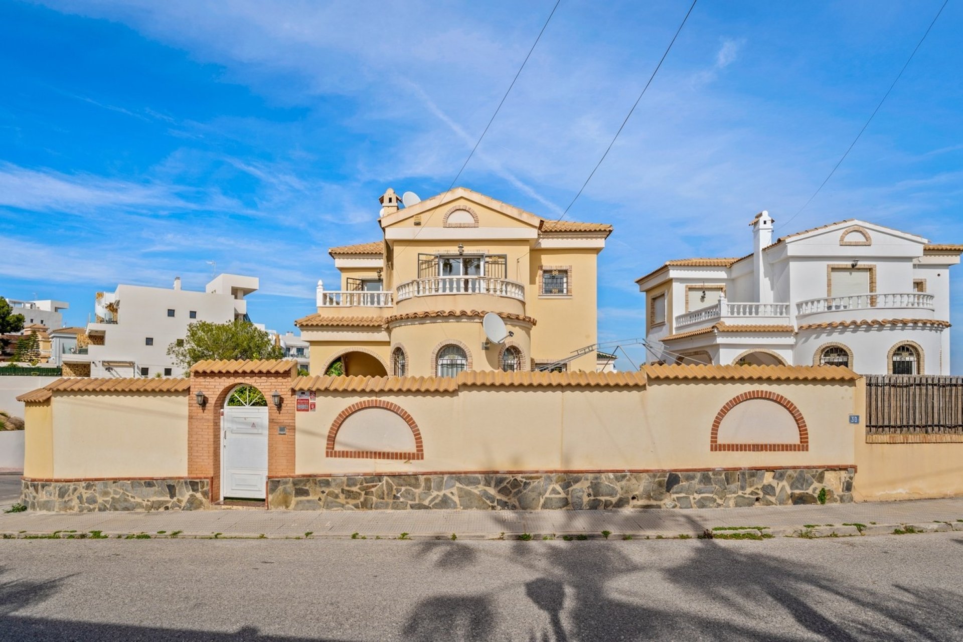 Reventa - Villa -
Orihuela Costa - Costa Blanca