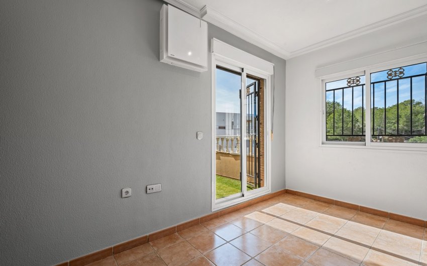 Reventa - Villa -
Orihuela Costa - Costa Blanca