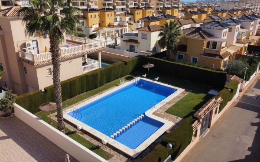 Reventa - Villa -
Orihuela Costa - Costa Blanca