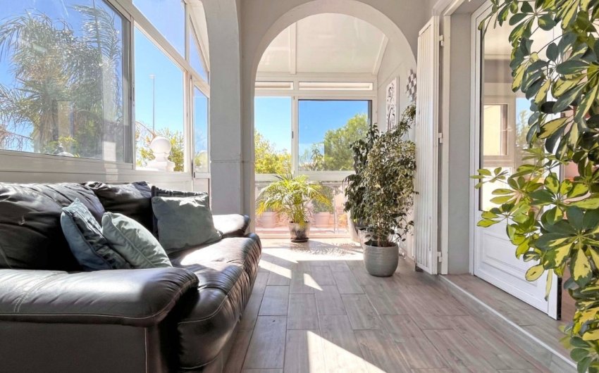 Reventa - Villa -
Orihuela Costa - Costa Blanca