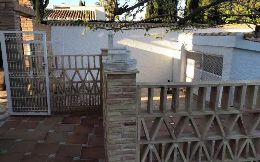 Reventa - Villa -
Orihuela Costa - Costa Blanca